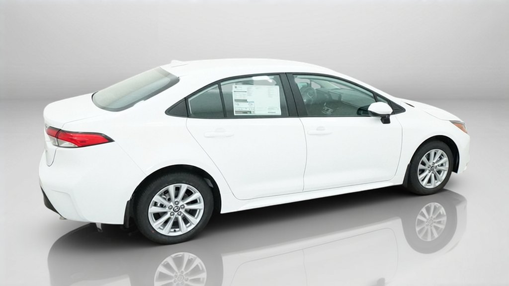 New 2027 Ice Cap Toyota LE image 38
