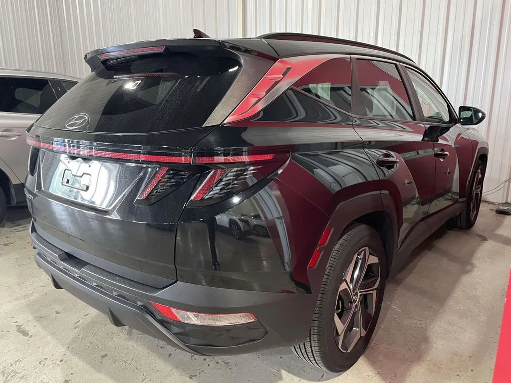 Used 2022 Black Hyundai SEL image 5