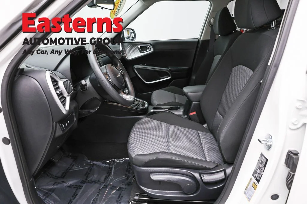 Used 2023 White Kia LX image 14