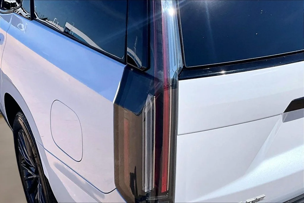 Used 2026 White Cadillac Platinum Sport image 33