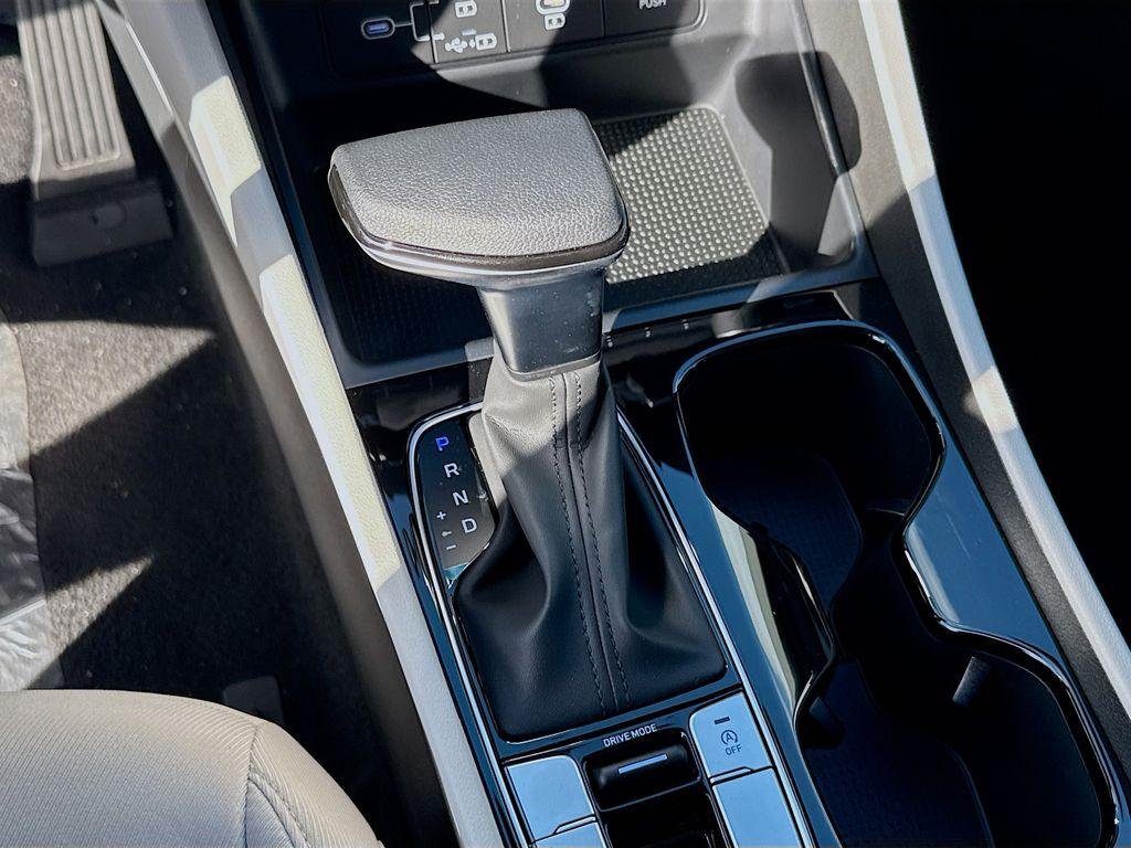 New 2026 Hampton Gray Hyundai SEL FWD image 13