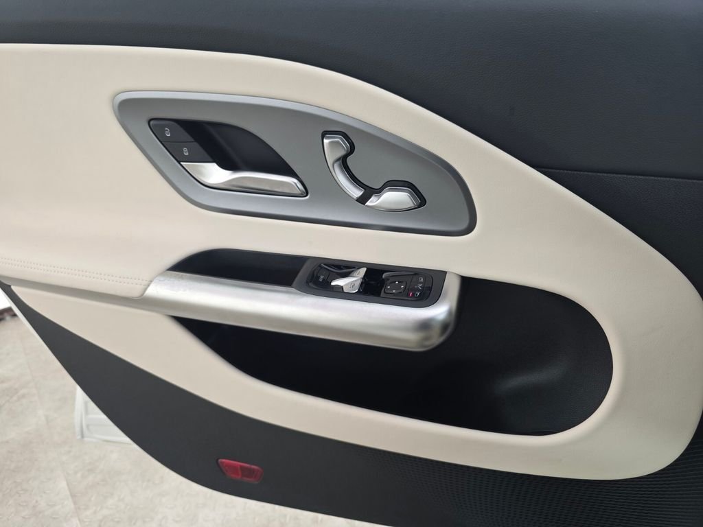 New 2027 Polar White Mercedes-Benz CLA 350 image 17