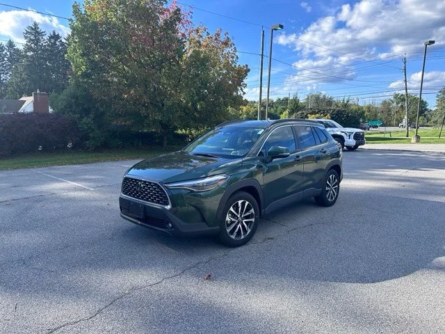 Used 2024  Toyota XLE image 7