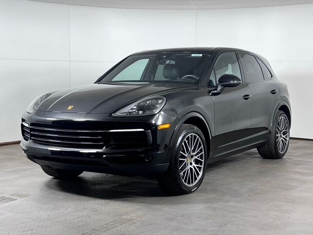 2023 Porsche Cayenne S's photo