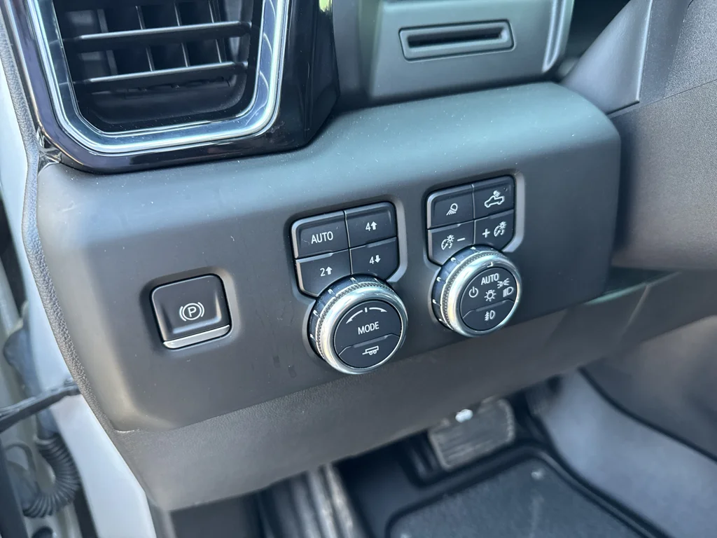 Used 2022 Quicksilver Metallic GMC Denali image 12