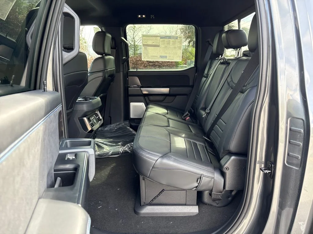 New 2026 Gray Ford Platinum image 31