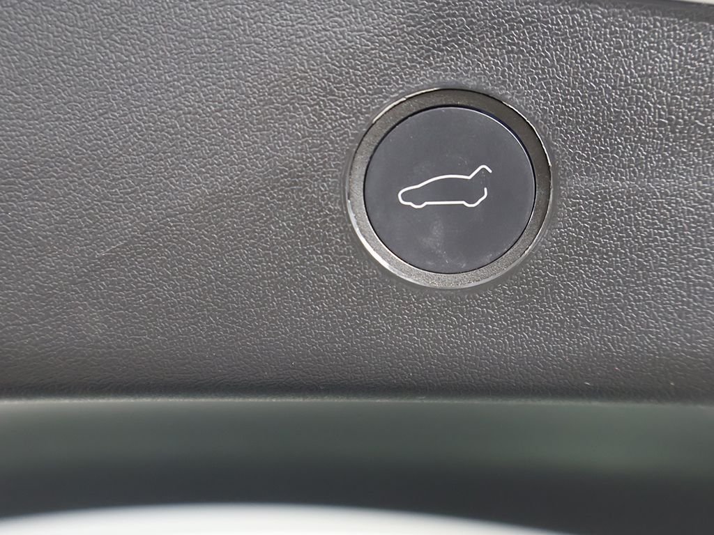 Used 2022 White Tesla Long Range image 61