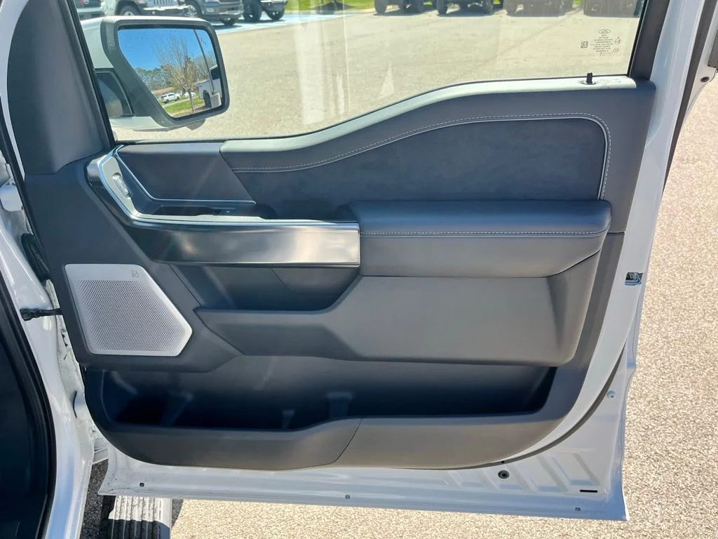 New 2026 White Ford Platinum image 7