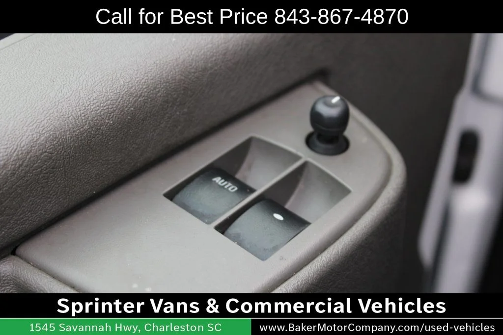 2023 GMC Savana Cargo Work Van - Photo 15