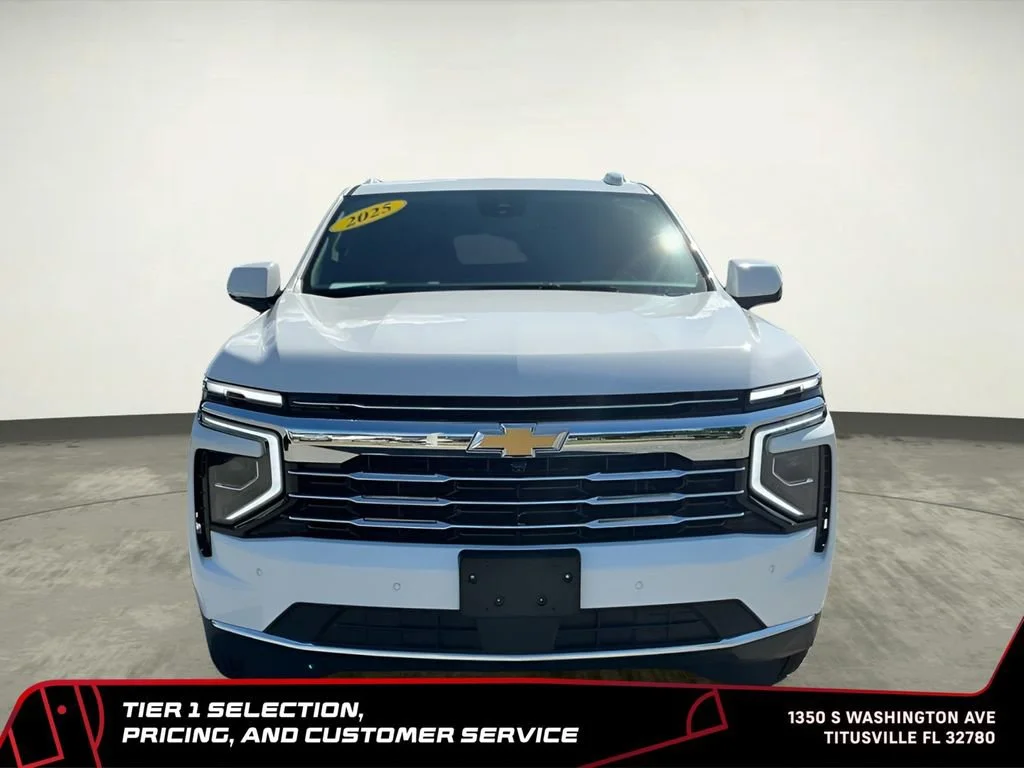 Used 2025 Summit White Chevrolet LT image 11