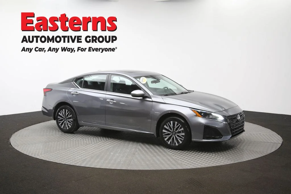 Used 2023 Gray Nissan 2.5 SV image 48