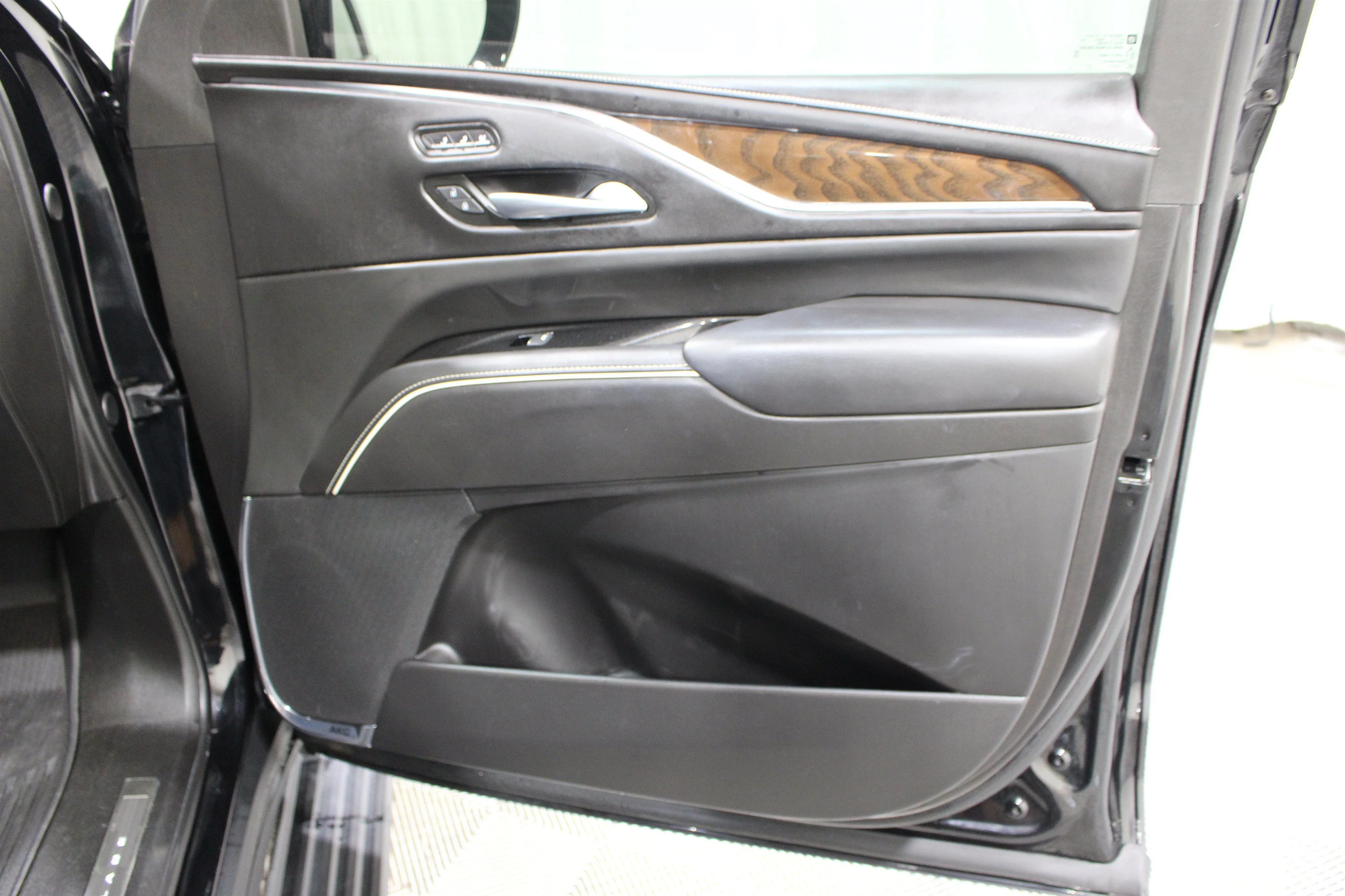 2023 Cadillac Escalade Sport Platinum - Photo 32