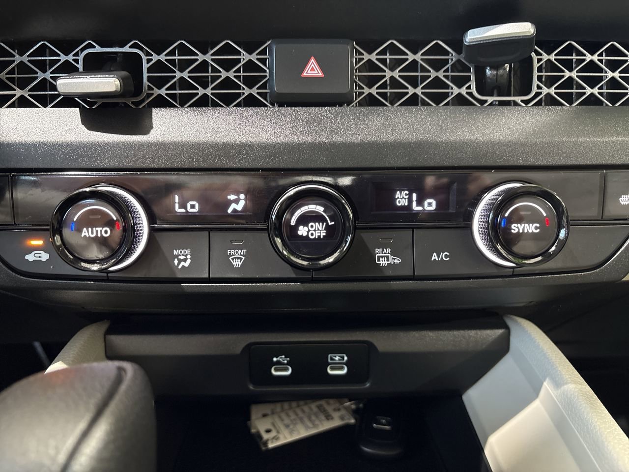 Used 2024 White Honda EX image 19