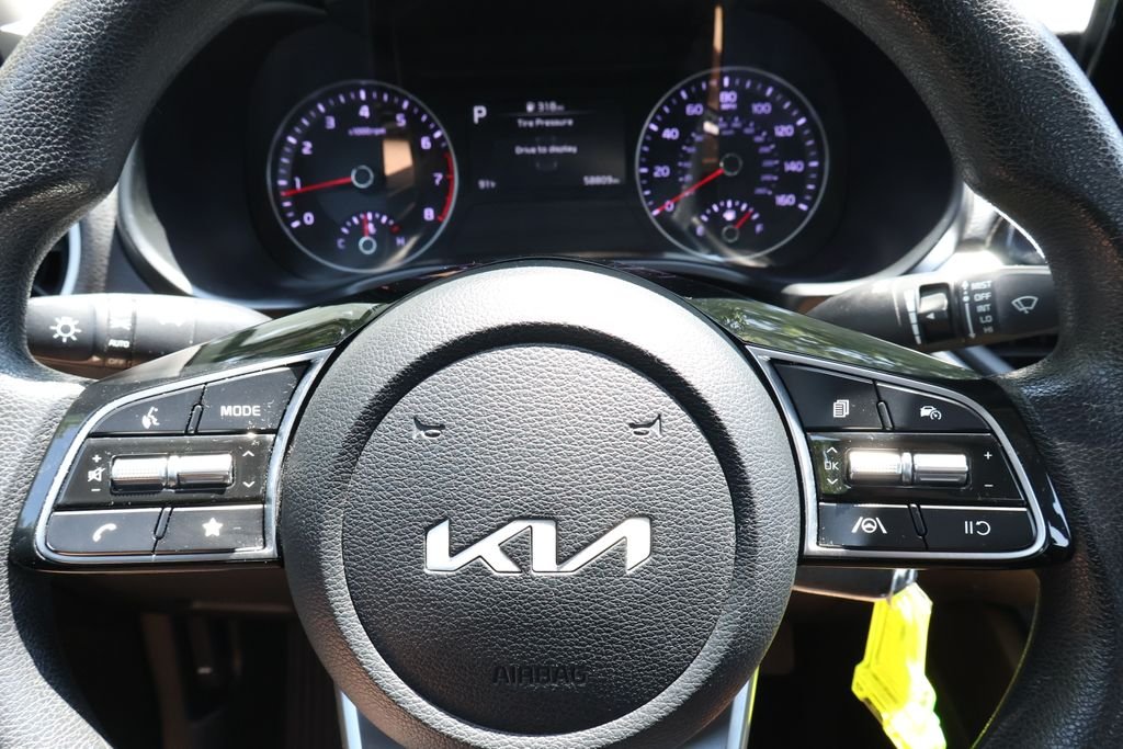 2024 Kia Forte LXS - Photo 25