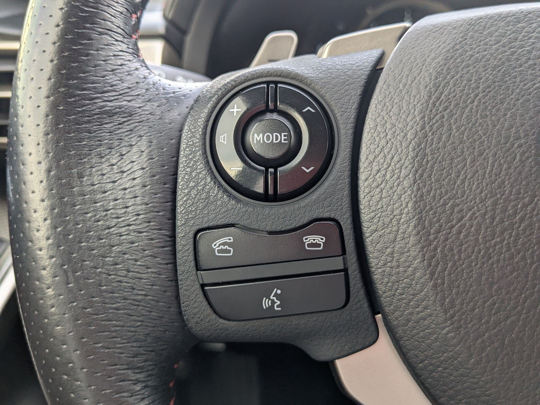 Used 2015 Ultra White Lexus 350 image 18