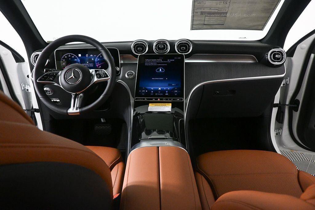 New 2026 Polar White Mercedes-Benz GLC 300 image 55
