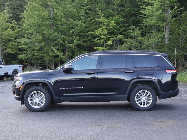Used 2024 Black Jeep Laredo image 6
