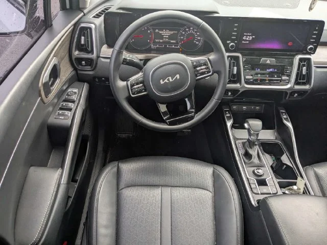 Used 2023 White Kia EX image 17