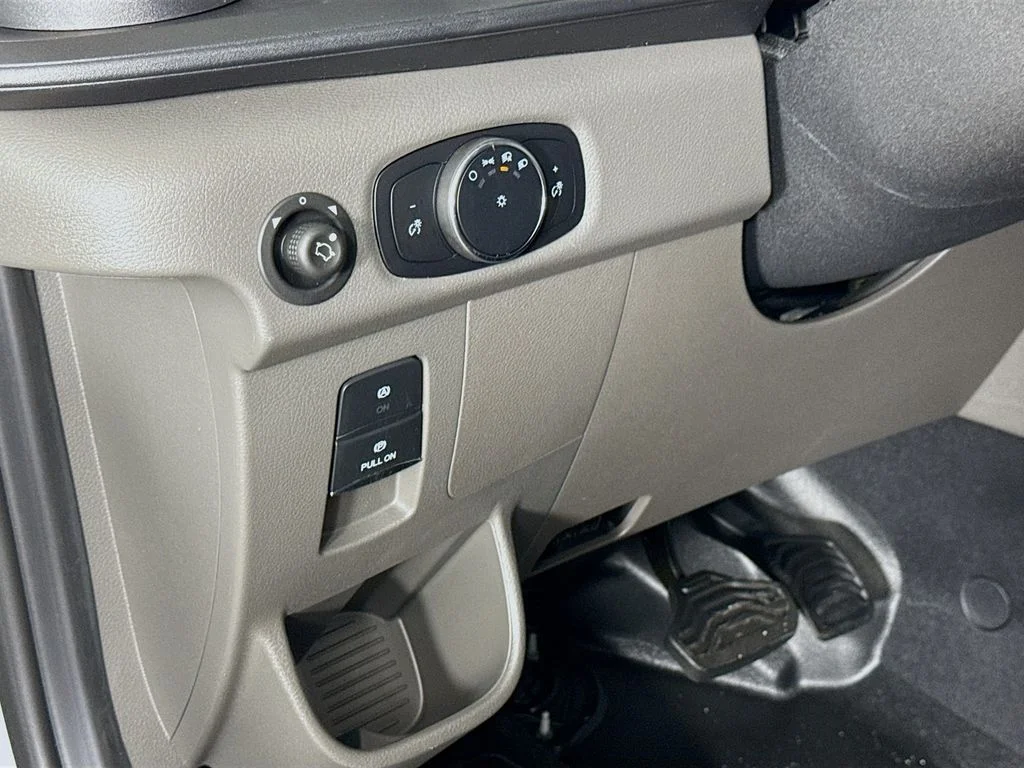 New 2026 Oxford White Ford Cargo Van image 10