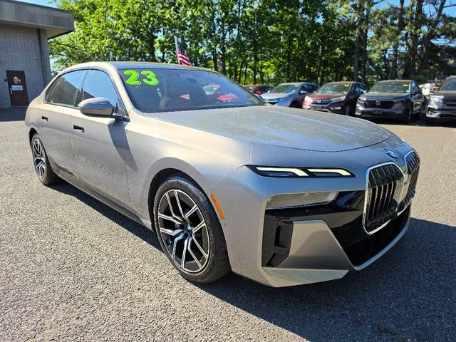 2023 BMW 7 Series 740i - Photo 7