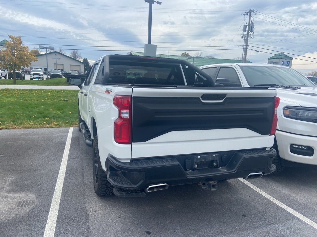 2019 Chevrolet Silverado 1500 Custom Trail Boss photo 2
