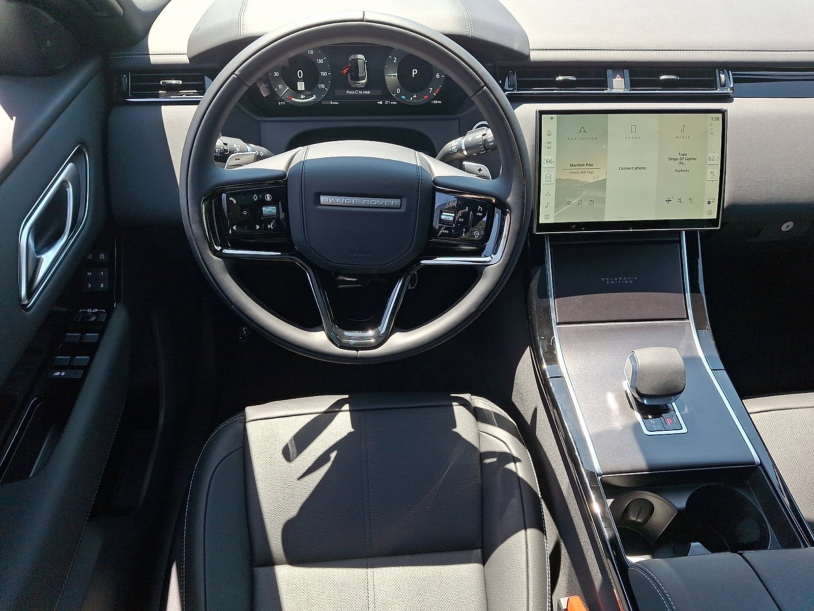 New 2026 Fuji White Land Rover Belgravia Edition image 6