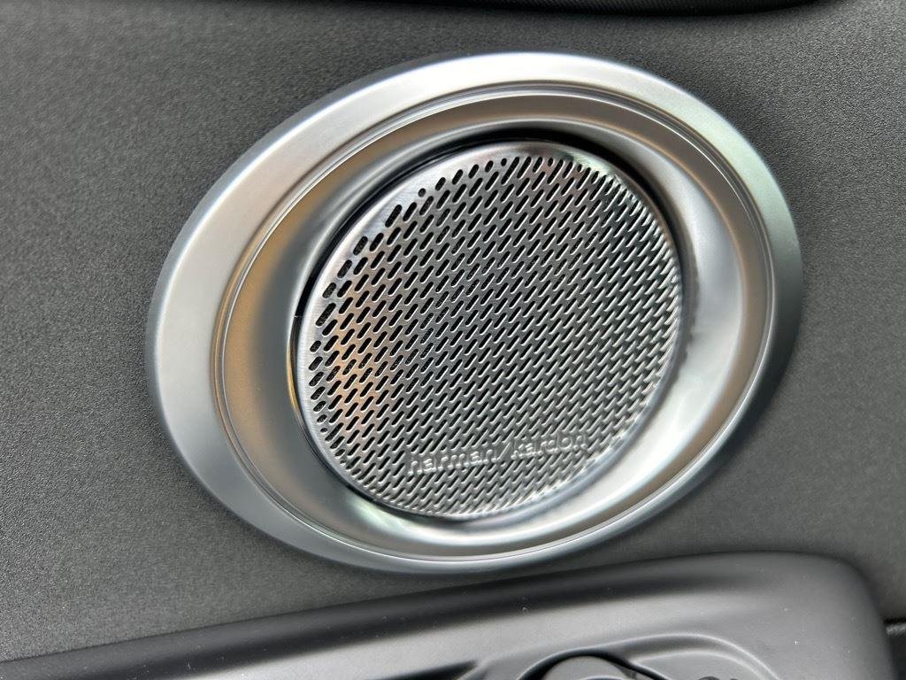 Used 2024 Acapulco Gold Dodge R/T Plus image 8