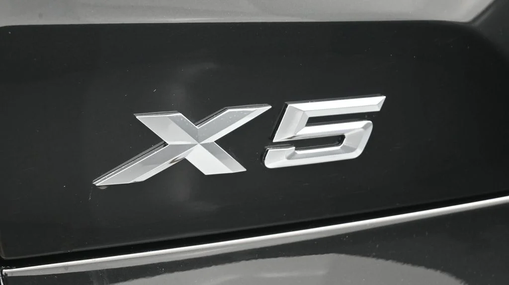 Certified Used 2025 Black BMW xDrive50e image 21