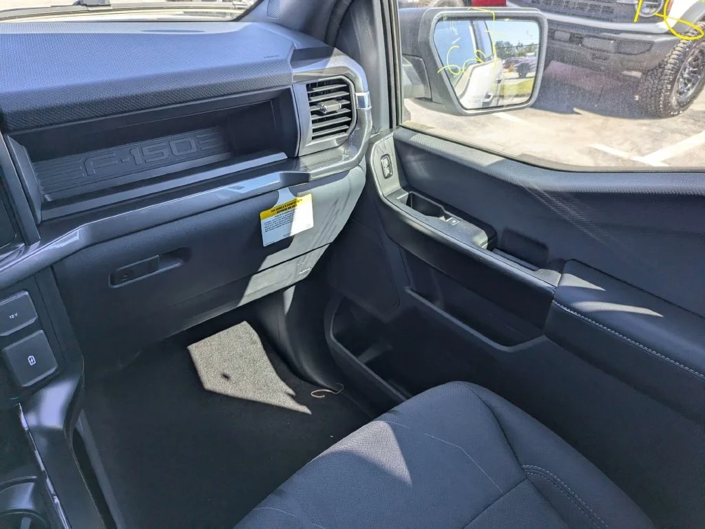 New 2026 Oxford White Ford STX image 17