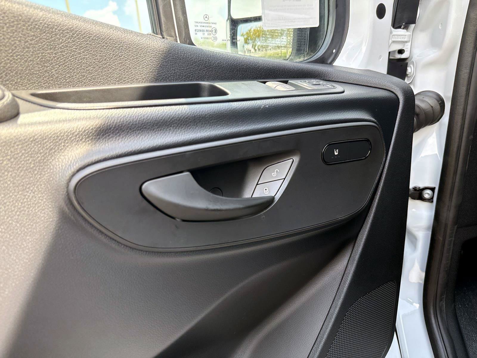New 2026 Arctic White Sprinter Cargo 144 WB image 13