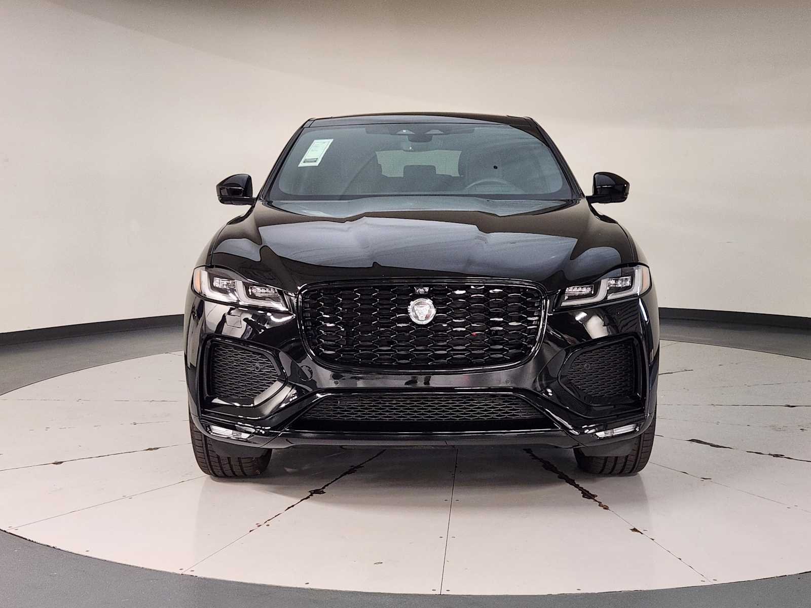 2026 Jaguar F-Pace R-Dynamic S - Photo 9