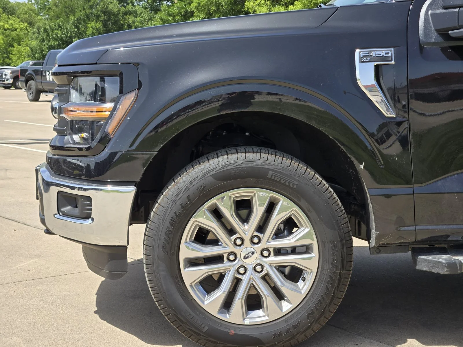 New 2026 Agate Black Metallic Ford XLT image 6