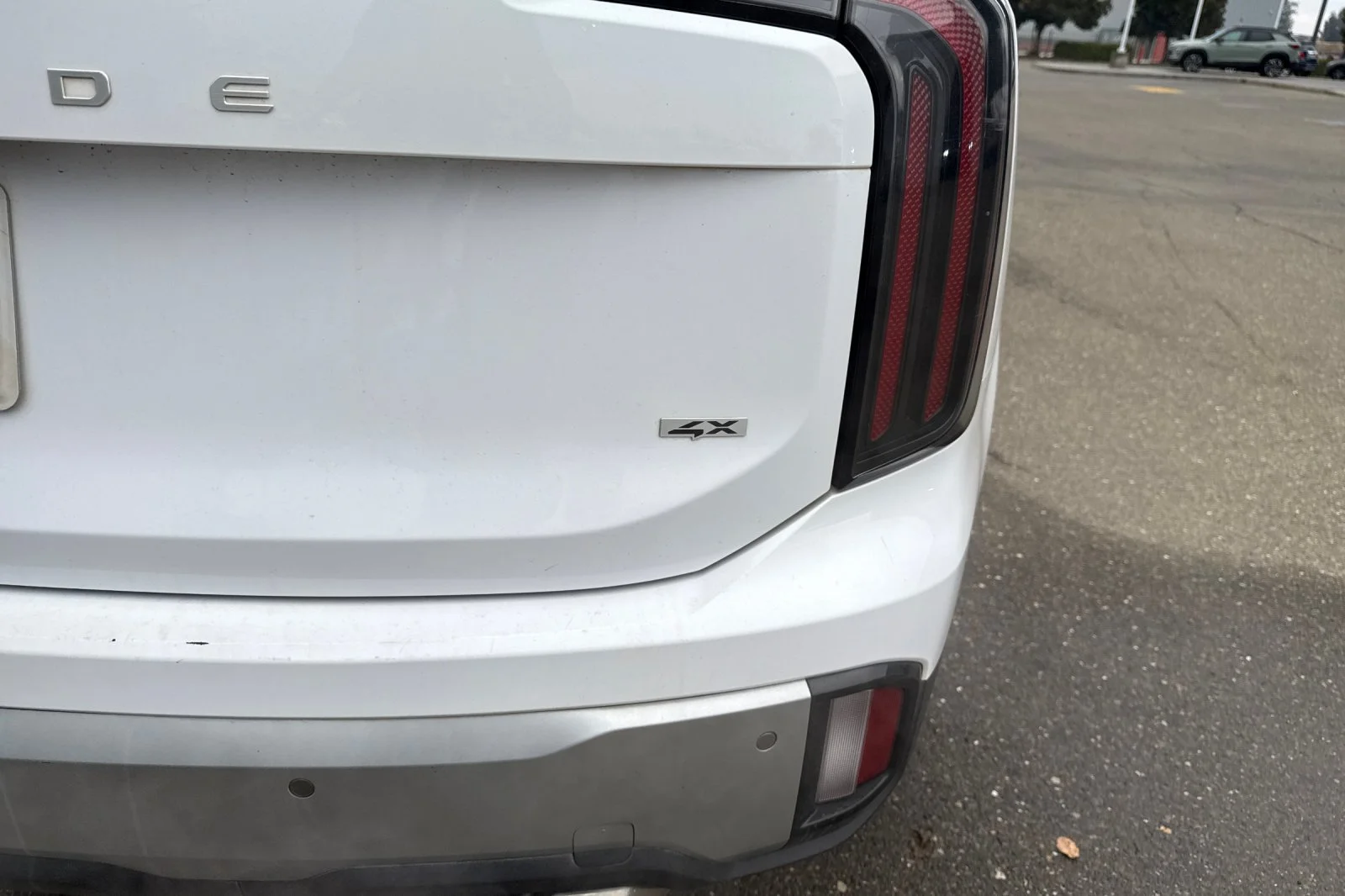 Used 2024 White Kia EX image 24