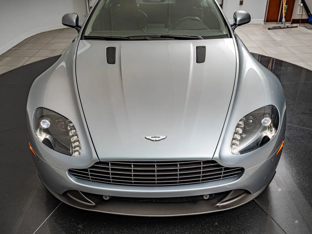 Used 2015 Skyfall Silver Aston Martin  image 14