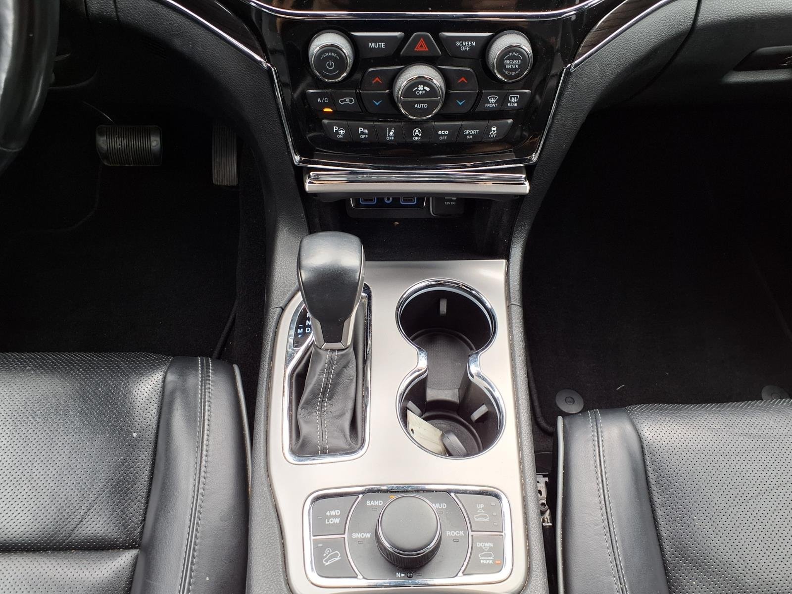 Certified Used 2021 Granite Crystal Metallic Clear Coat Jeep Overland image 18