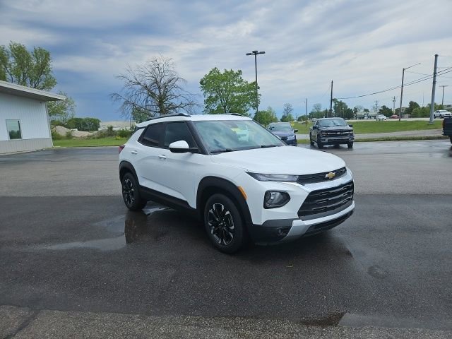Used 2022 Summit White Chevrolet LT image 4
