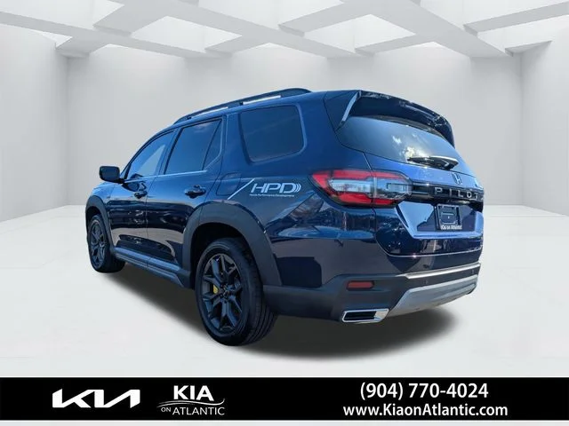 Used 2023  Honda Touring image 5