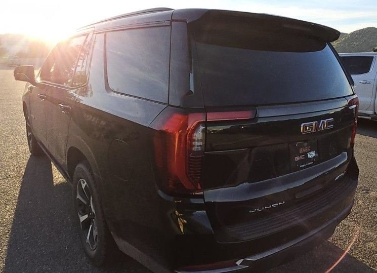 Used 2025 GMC Yukon AT4 Ultimate with VIN 1GKS2VRL9SR253897 for sale in Kansas City