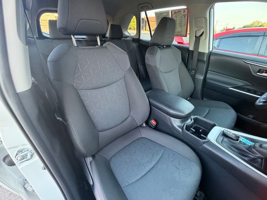 Used 2025 Ice Toyota XLE image 42