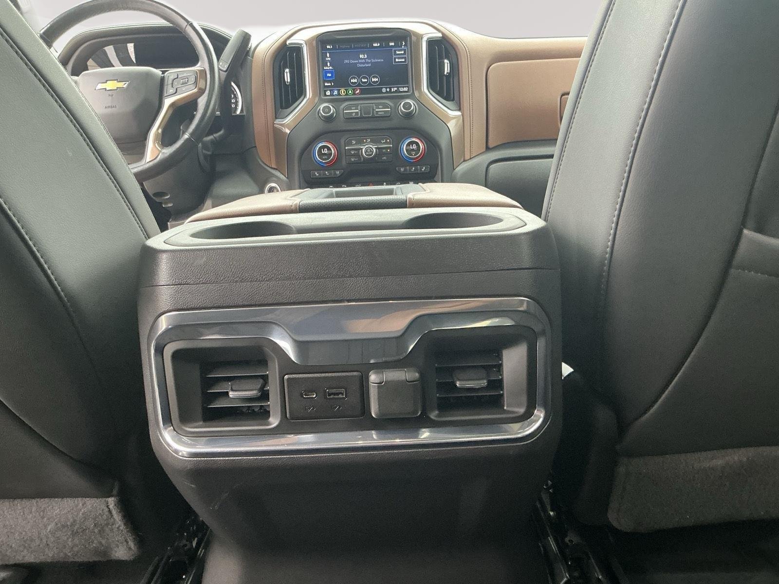 Used 2022 Iridescent Pearl Tricoat Chevrolet High Country image 9
