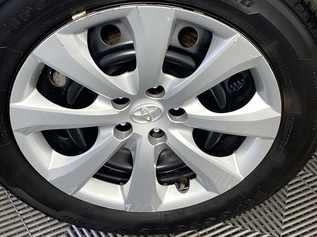 Used 2025 Silver Toyota LE image 28