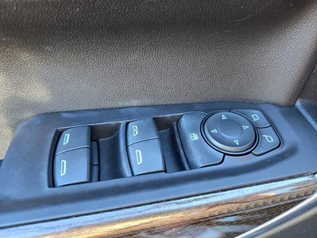 Used 2021 BLACK Chevrolet LT Trail Boss image 36