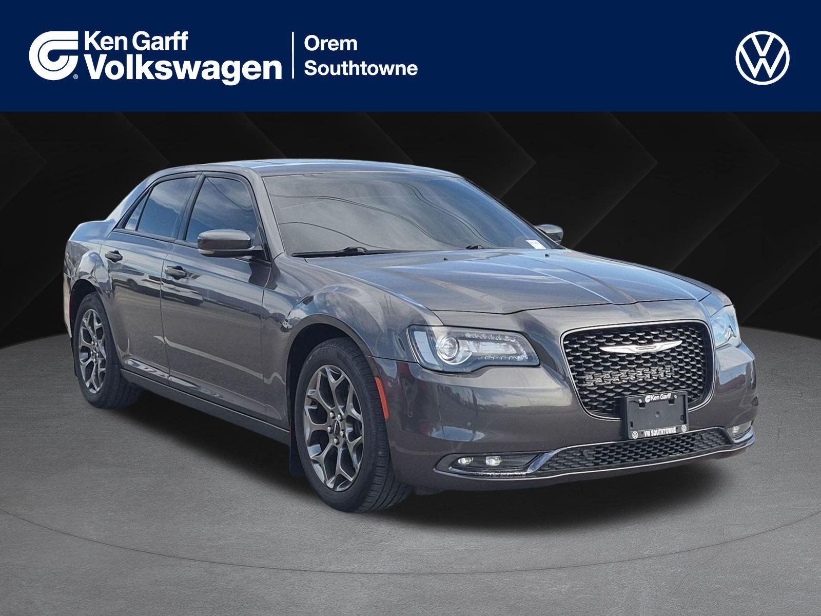 Used 2016 Granite Crystal Metallic Clearcoat Chrysler 300S image 1