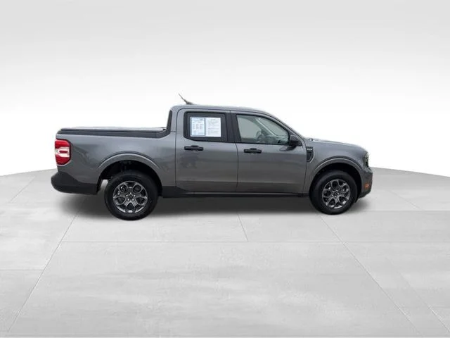 Used 2025 Gray Ford XLT image 7