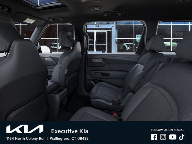 New 2027 Ebony Black Kia S image 18