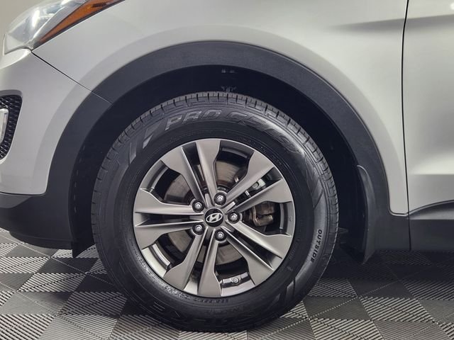 Used 2014 Silver Hyundai Base image 19