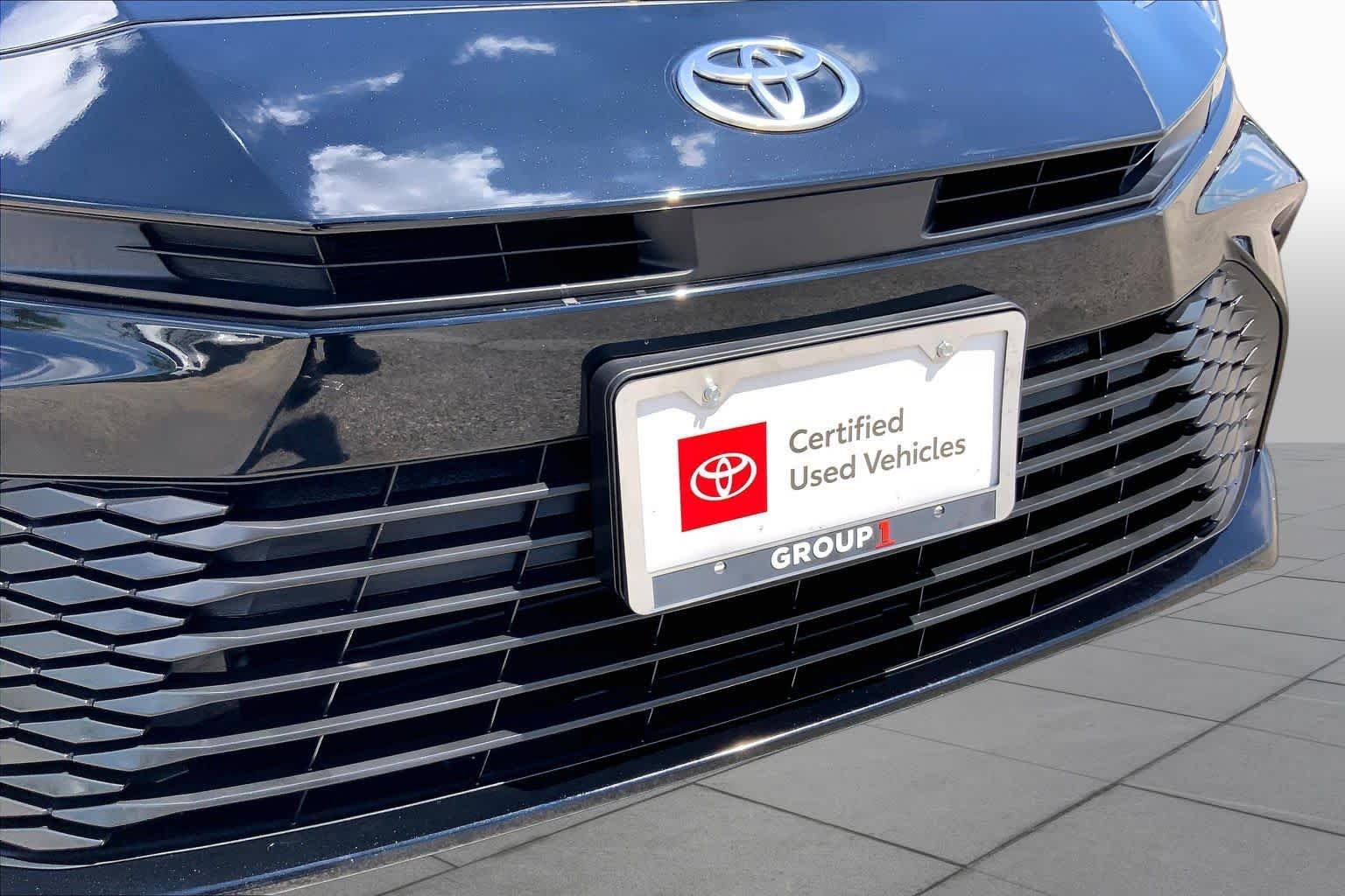 Used 2025 Midnight Black Metallic Toyota LE image 29