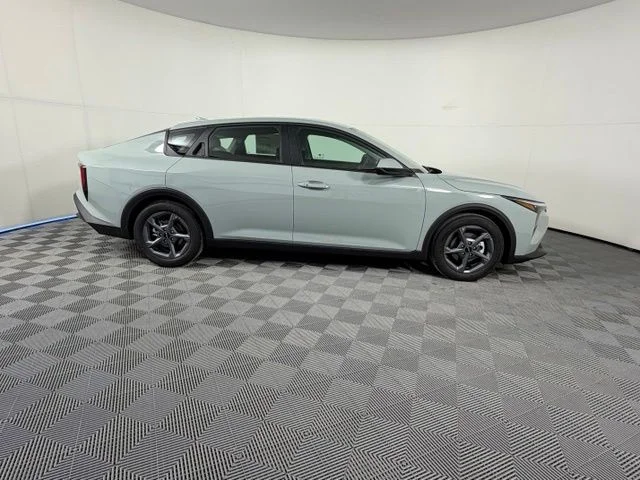 New 2026  Kia LXS image 8