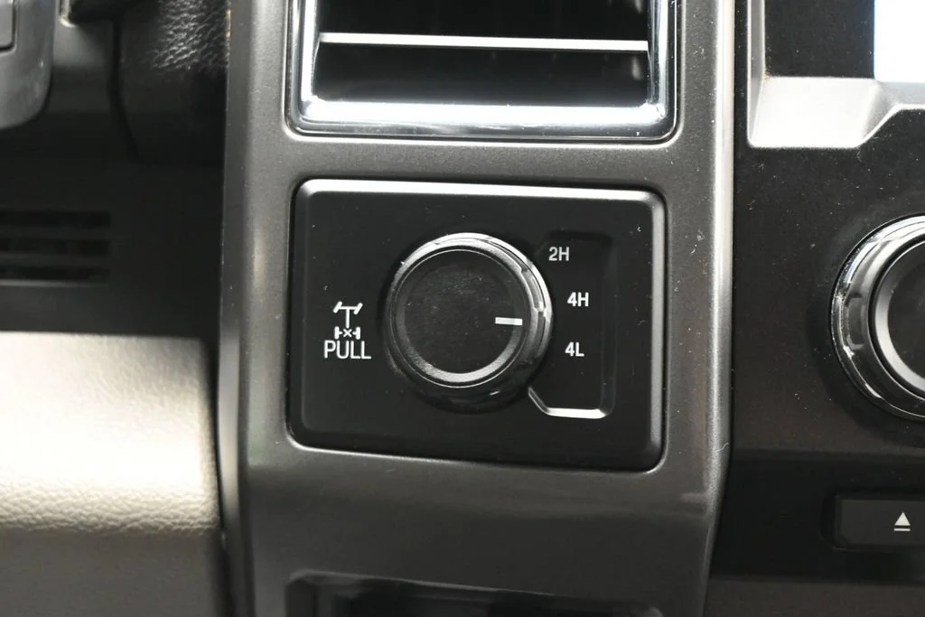 Used 2018 Gray Ford XLT image 23