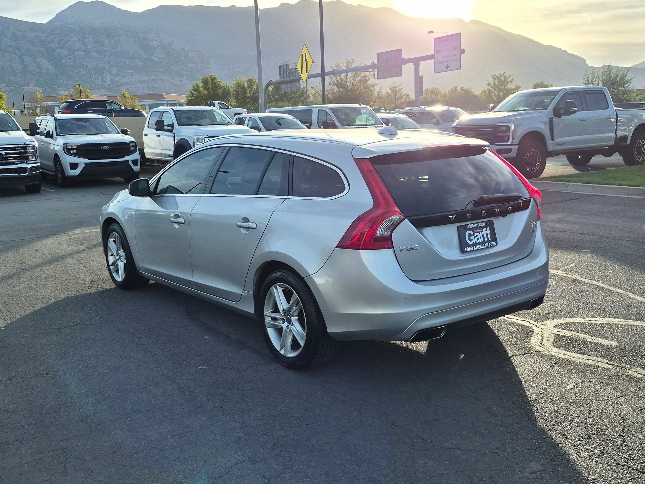 Used 2015 Bright Silver Metallic Volvo T5 Platinum image 5
